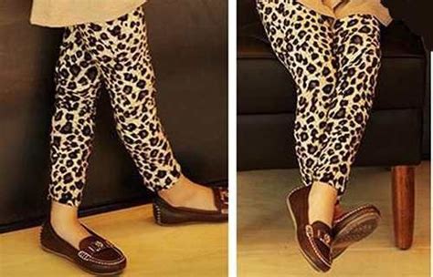 calça leopardo print cea infantil